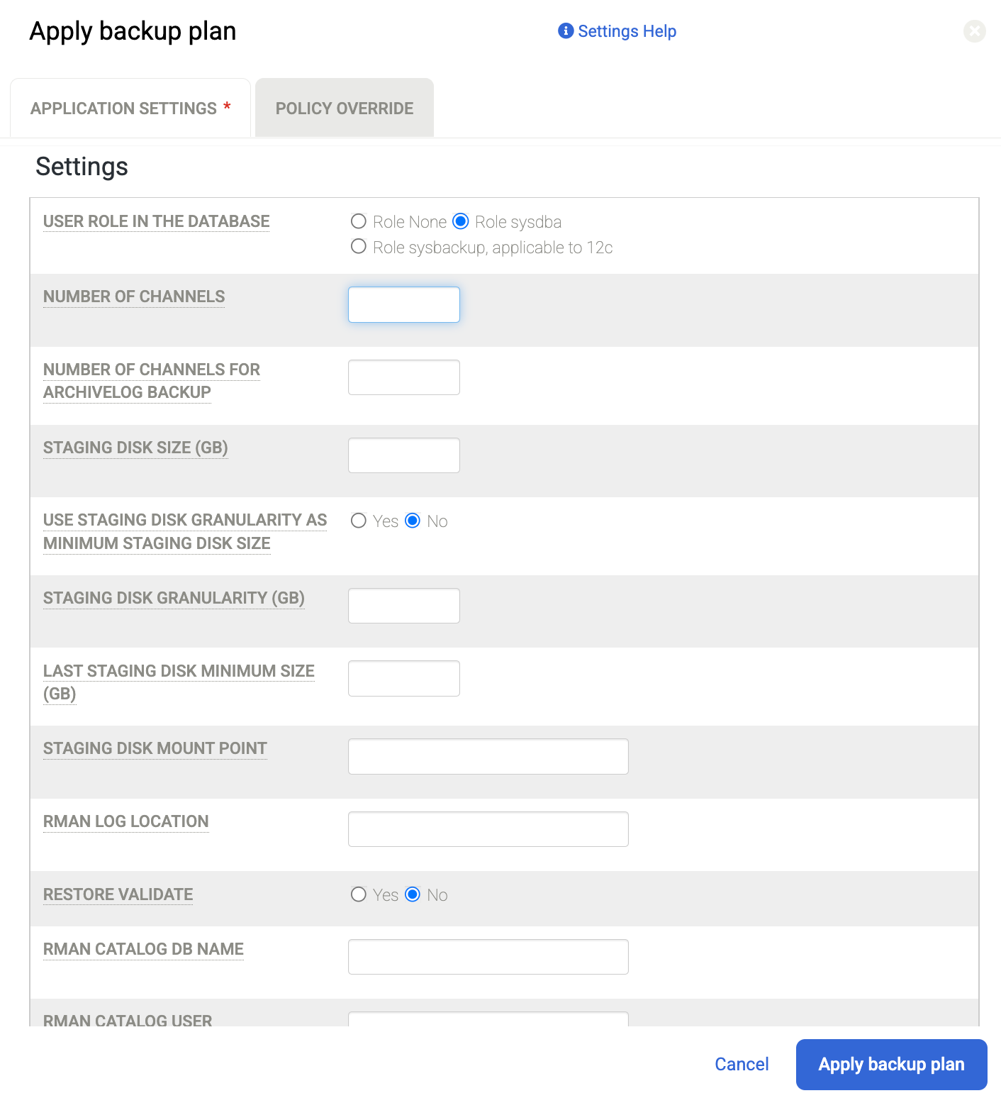 Cuadro de diálogo de Backup and DR que muestra las opciones avanzadas para los planes de copias de seguridad.